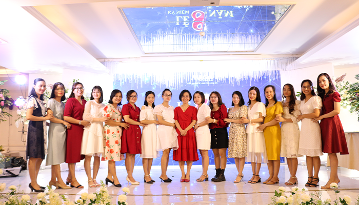 KỶ NIỆM 8 NĂM THÀNH LẬP MEGA