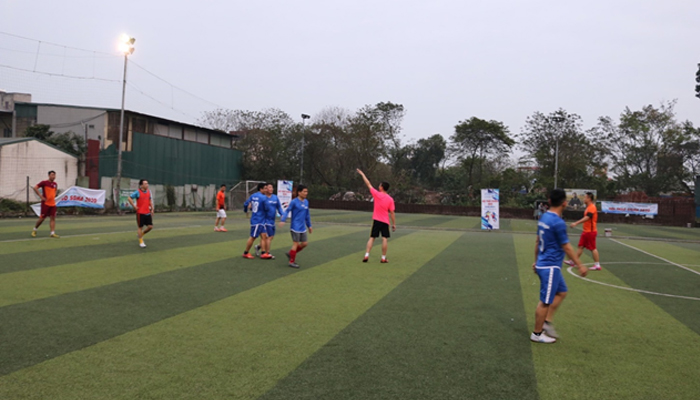 MỘT BUỔI GIAO HỮU ĐẸP TRÊN SÂN LINH ĐƯỜNG