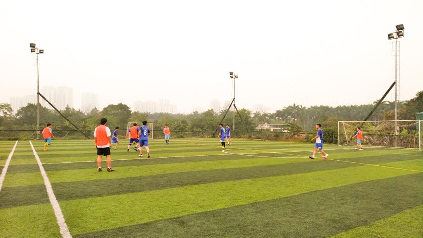 QUẢ BÓNG TRÒN VÀ NHỮNG BIẾN SỐ CẢM XÚC