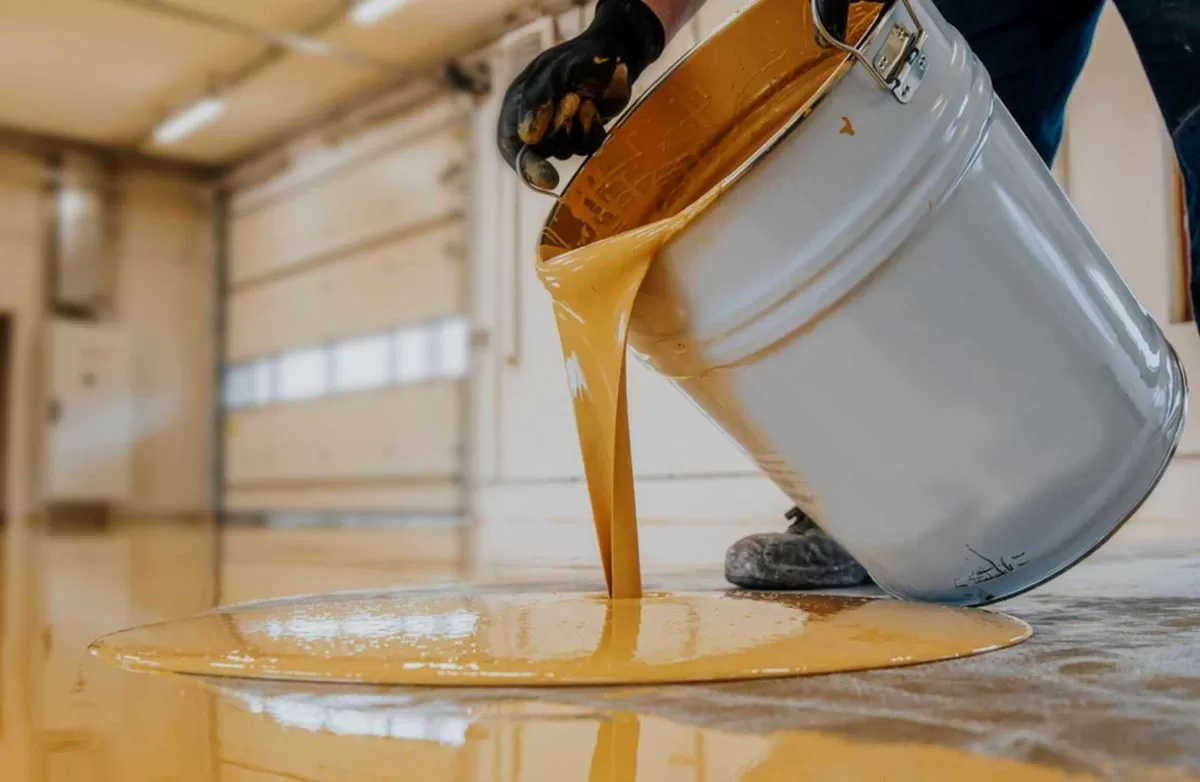 SỰ KHÁC BIỆT GIỮA NHỰA EPOXY VÀ NHỰA POLYESTER